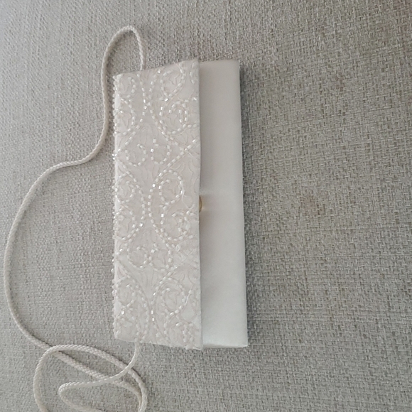 Cocktail party beige satin beaded small - Picture 3 of 5